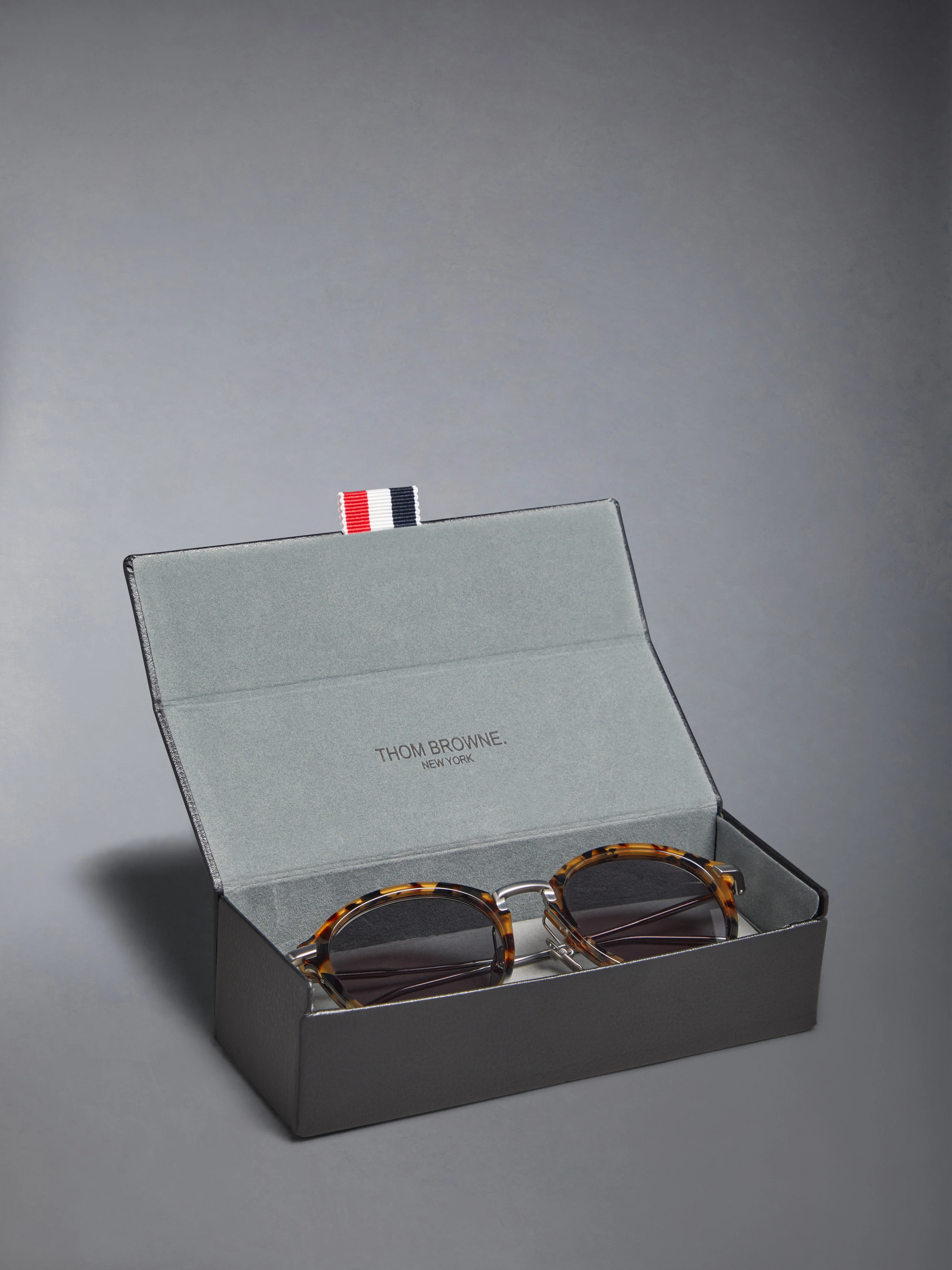 ACETATE AND TITANIUM ROUND SUNGLASSES - Image 8
