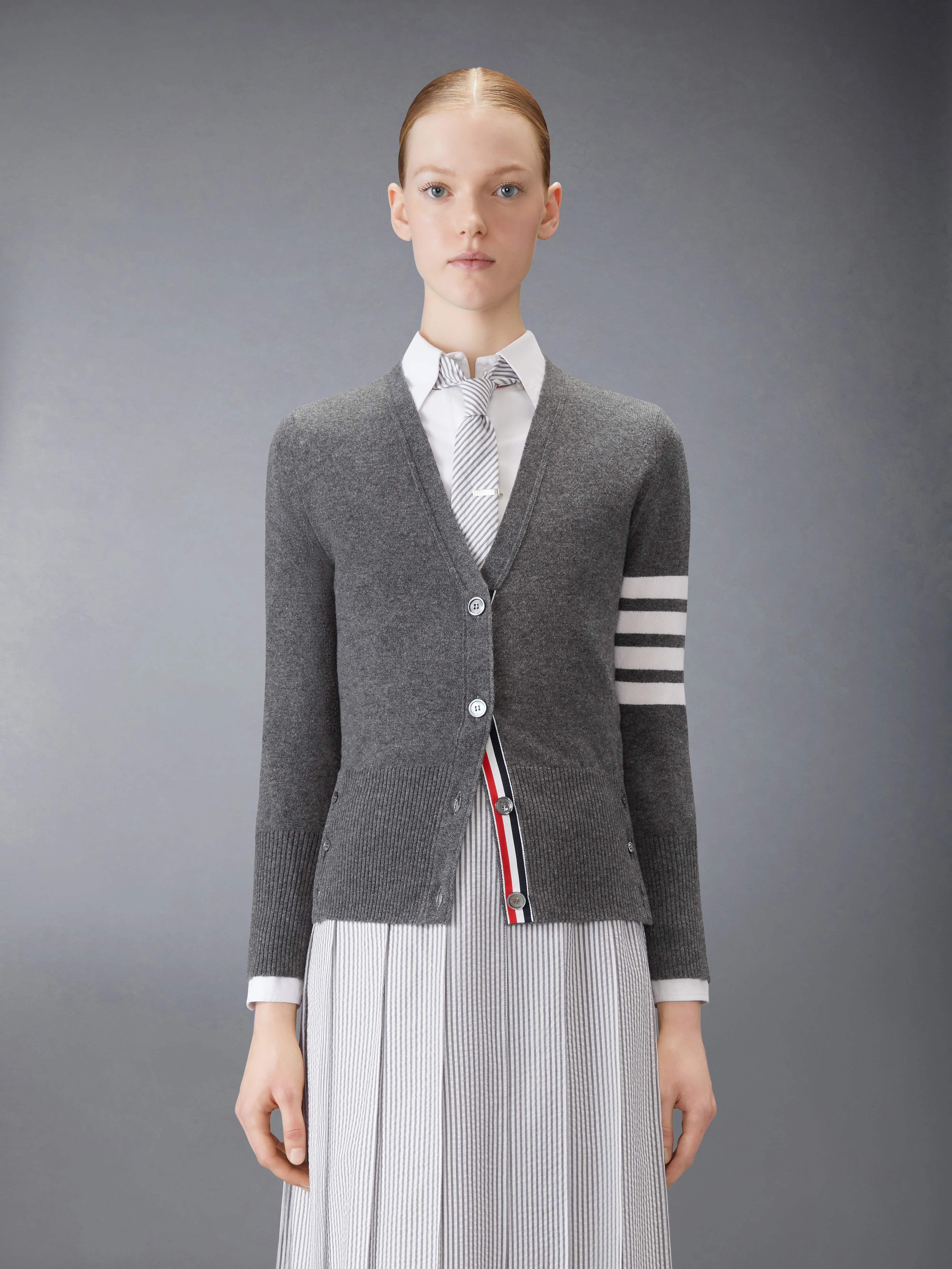 CLASSIC CASHMERE 4-BAR V-NECK CARDIGAN