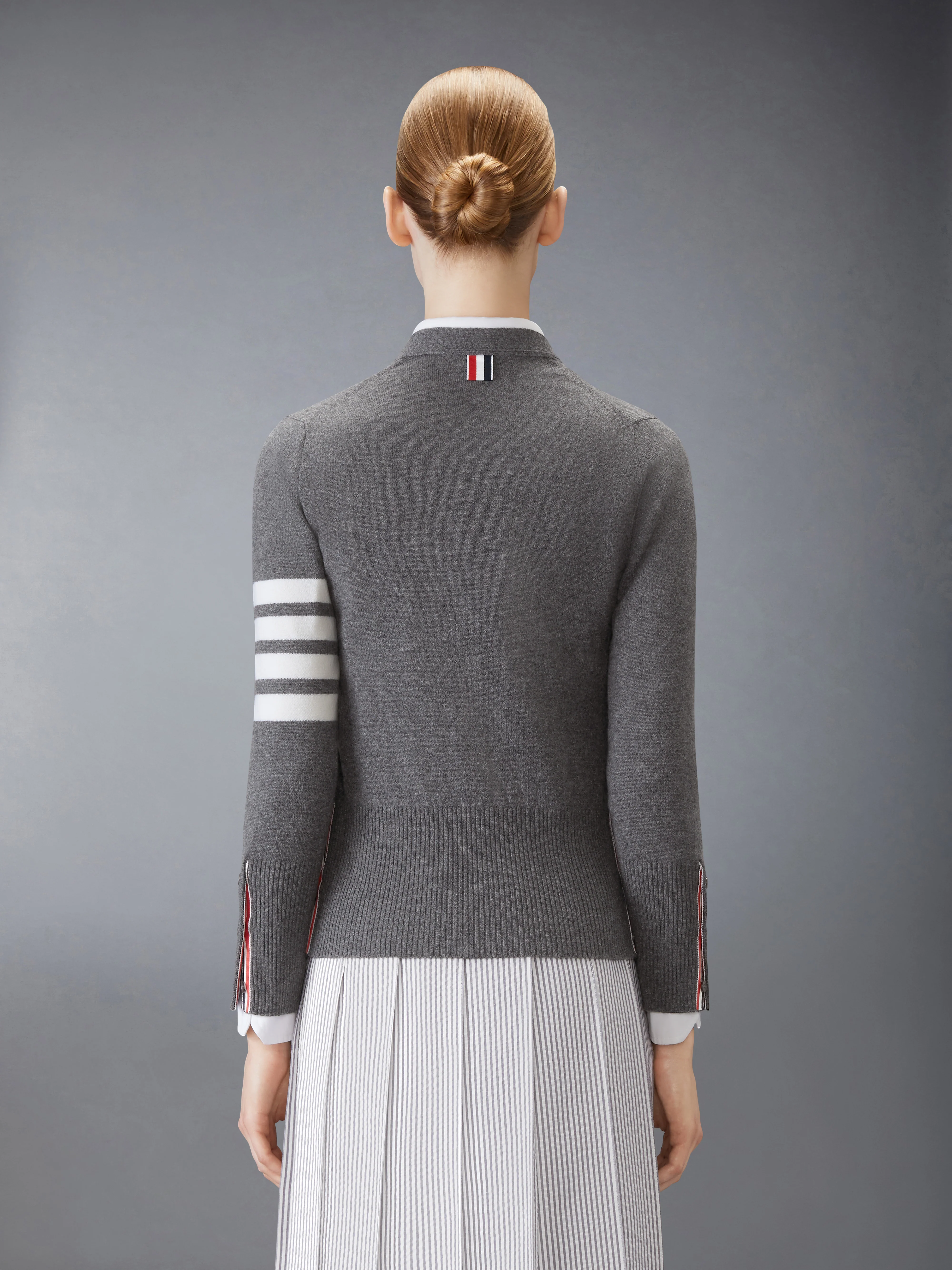 CLASSIC CASHMERE 4-BAR V-NECK CARDIGAN - Image 2