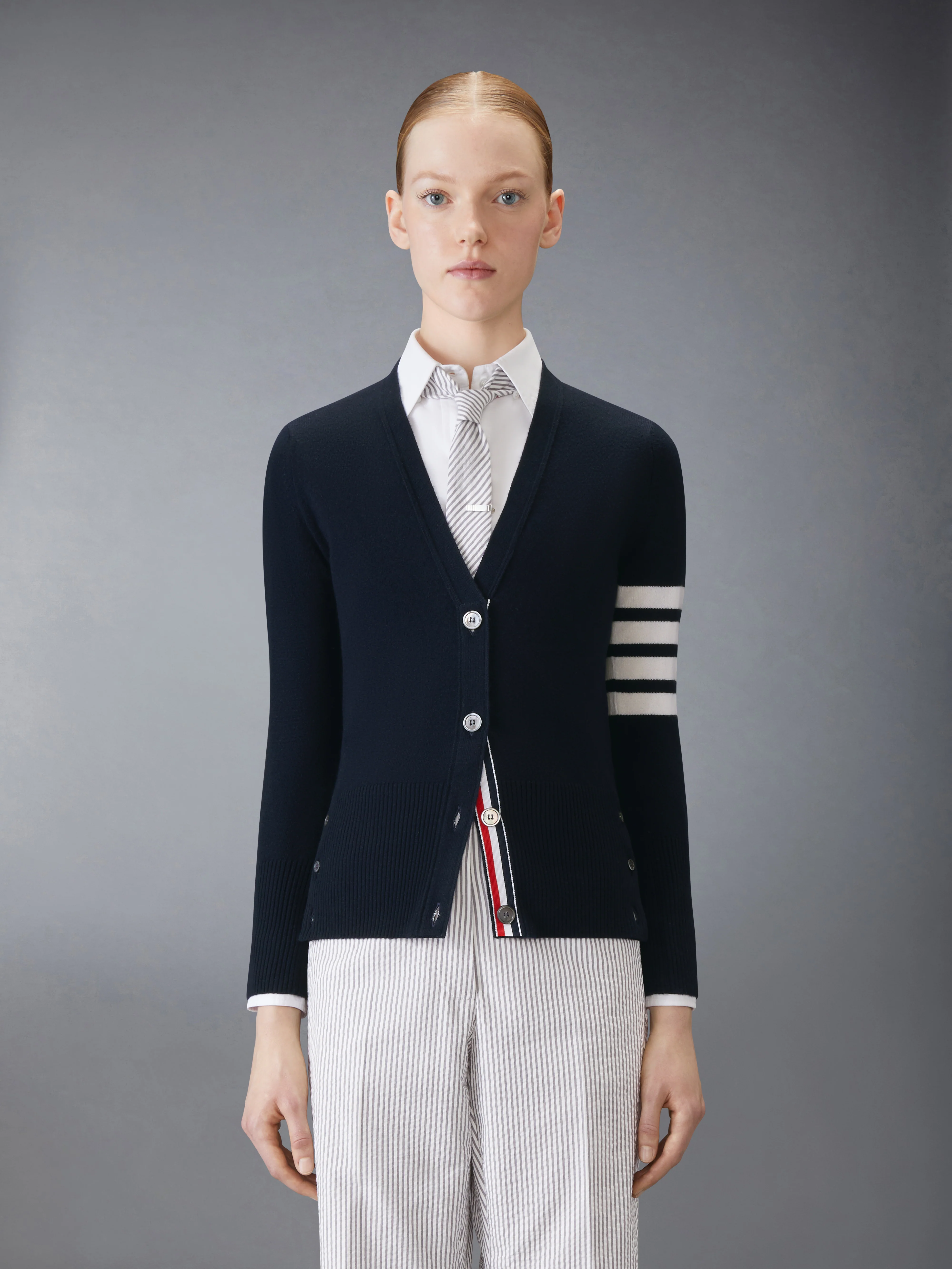CLASSIC CASHMERE 4-BAR V-NECK CARDIGAN