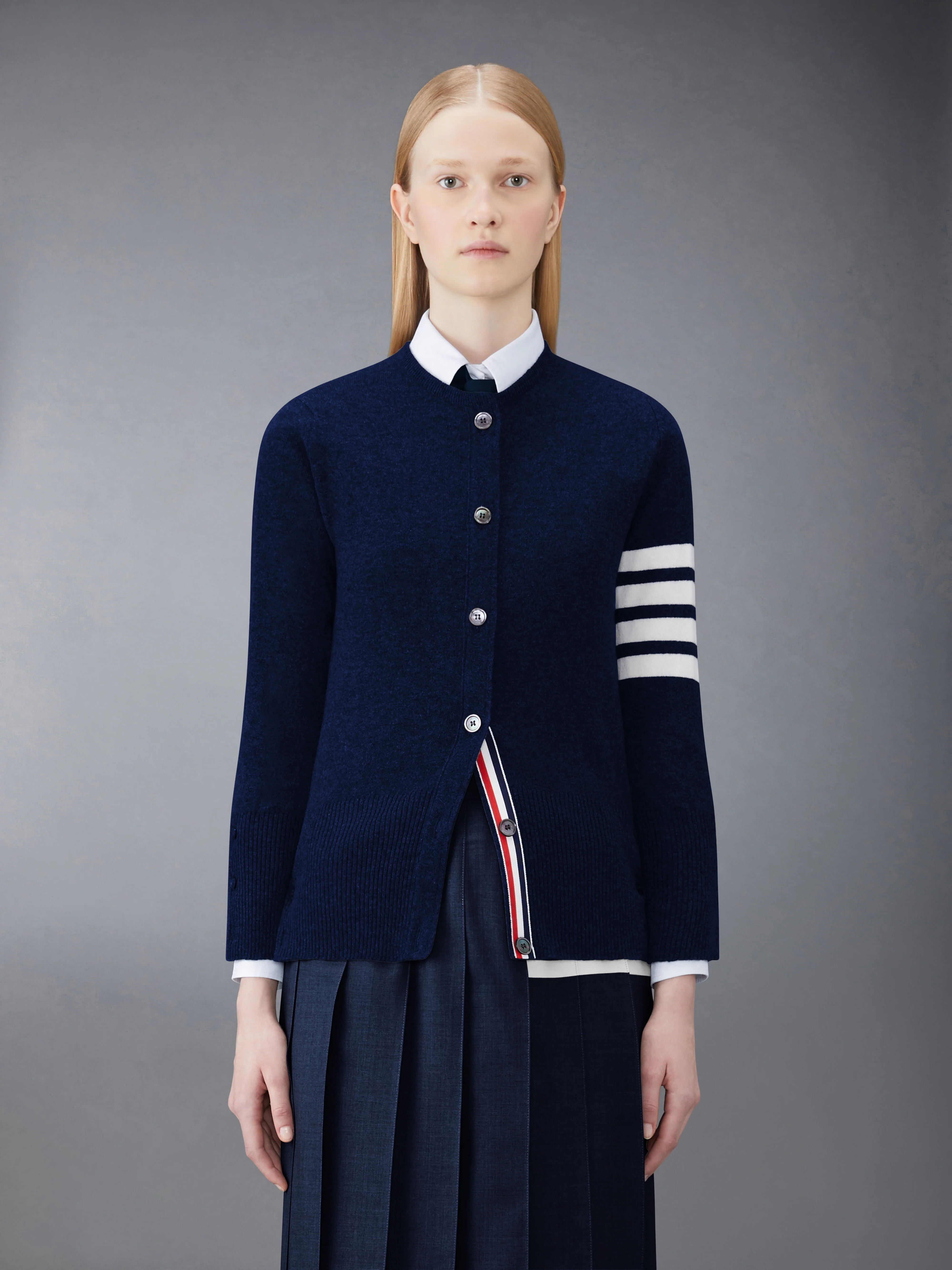 CLASSIC CASHMERE 4-BAR V-NECK CARDIGAN