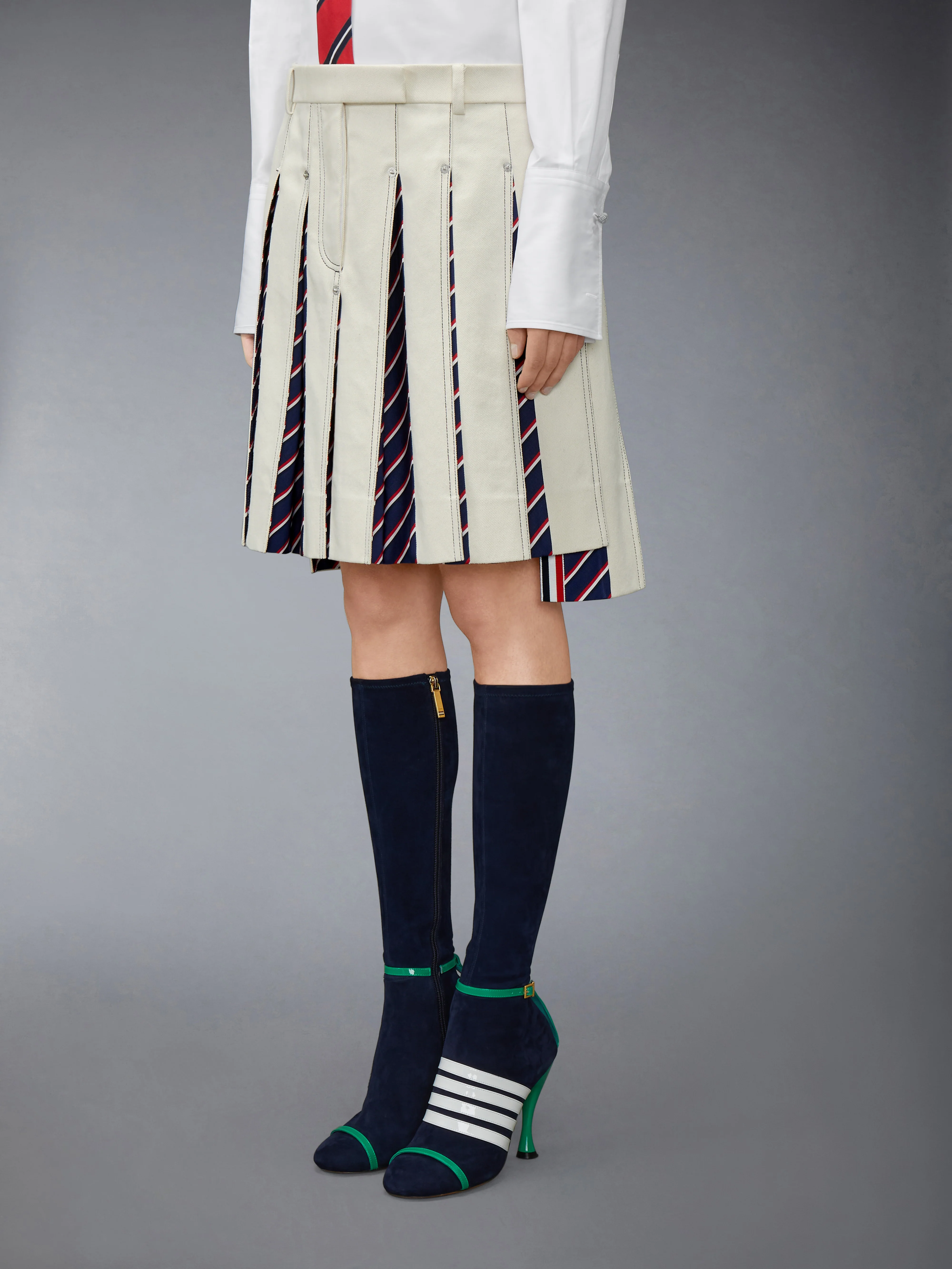 DENIM LOW RISE PLEATED SKIRT - Image 2