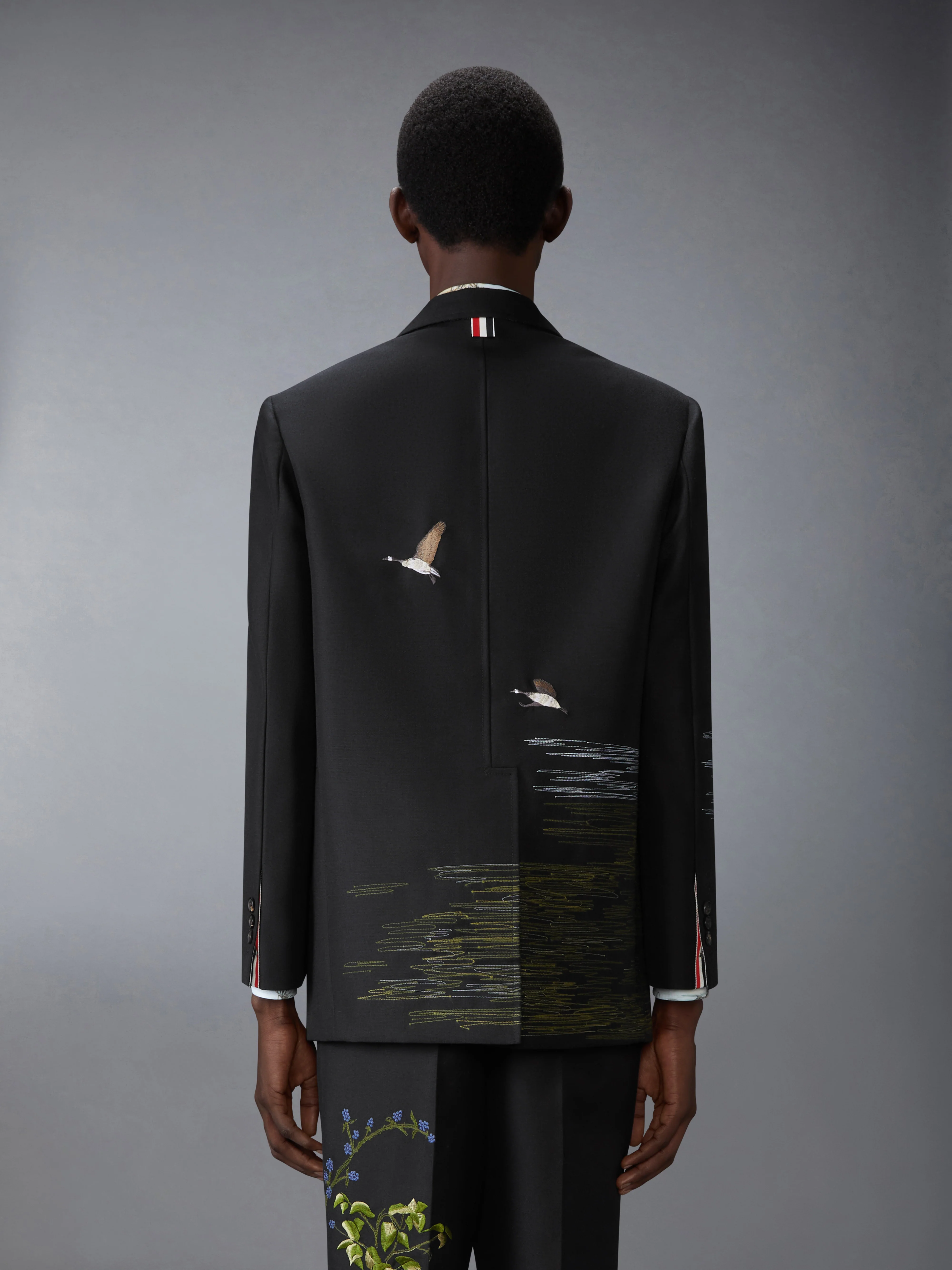 GOOSE SCENIC SATIN STITCH AND EMBROIDERY SPORTCOAT - Image 2