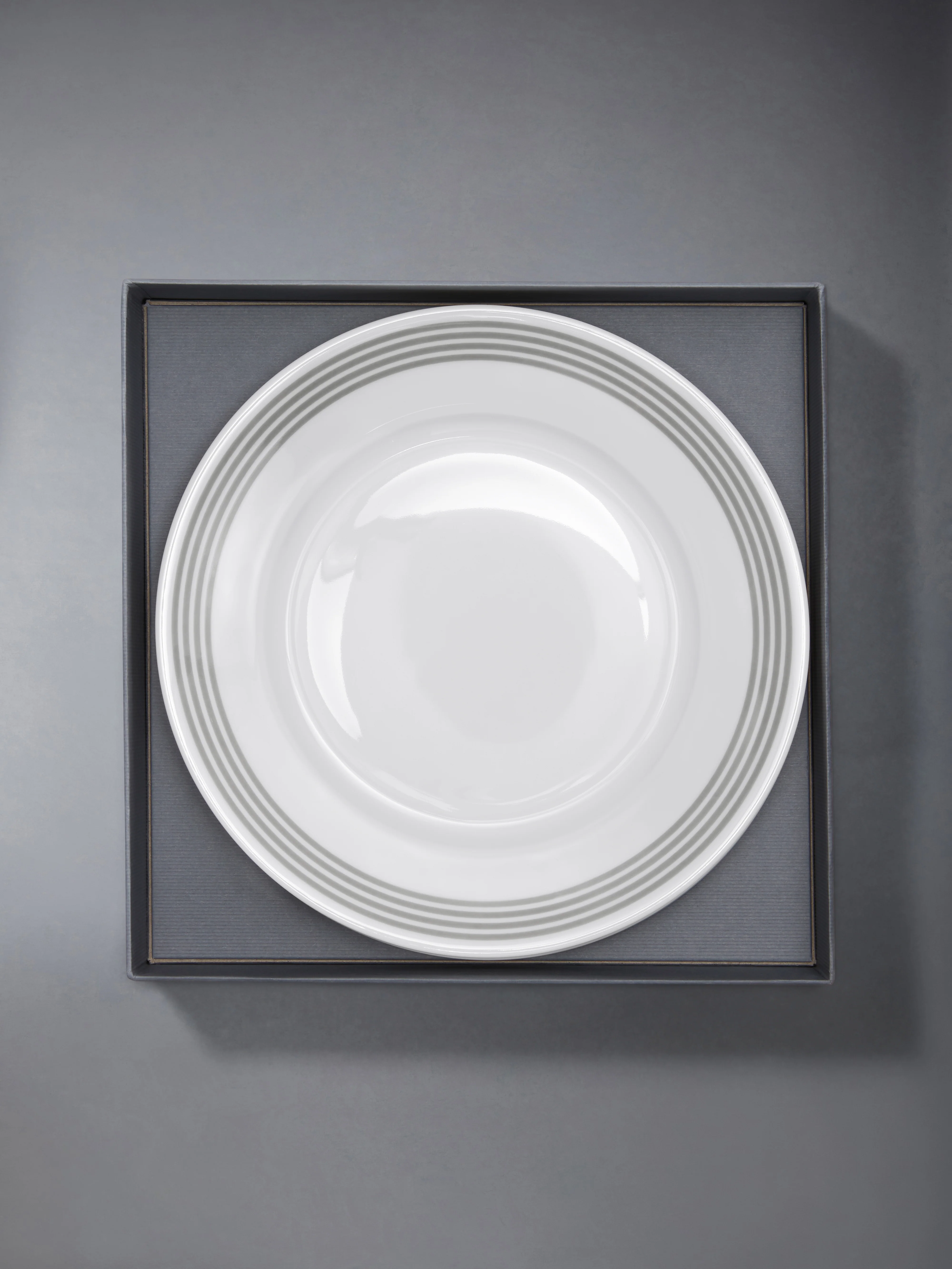 LIMOGES PORCELAIN 4-BAR HAVILAND TEA TIME PLATES SET - Image 3