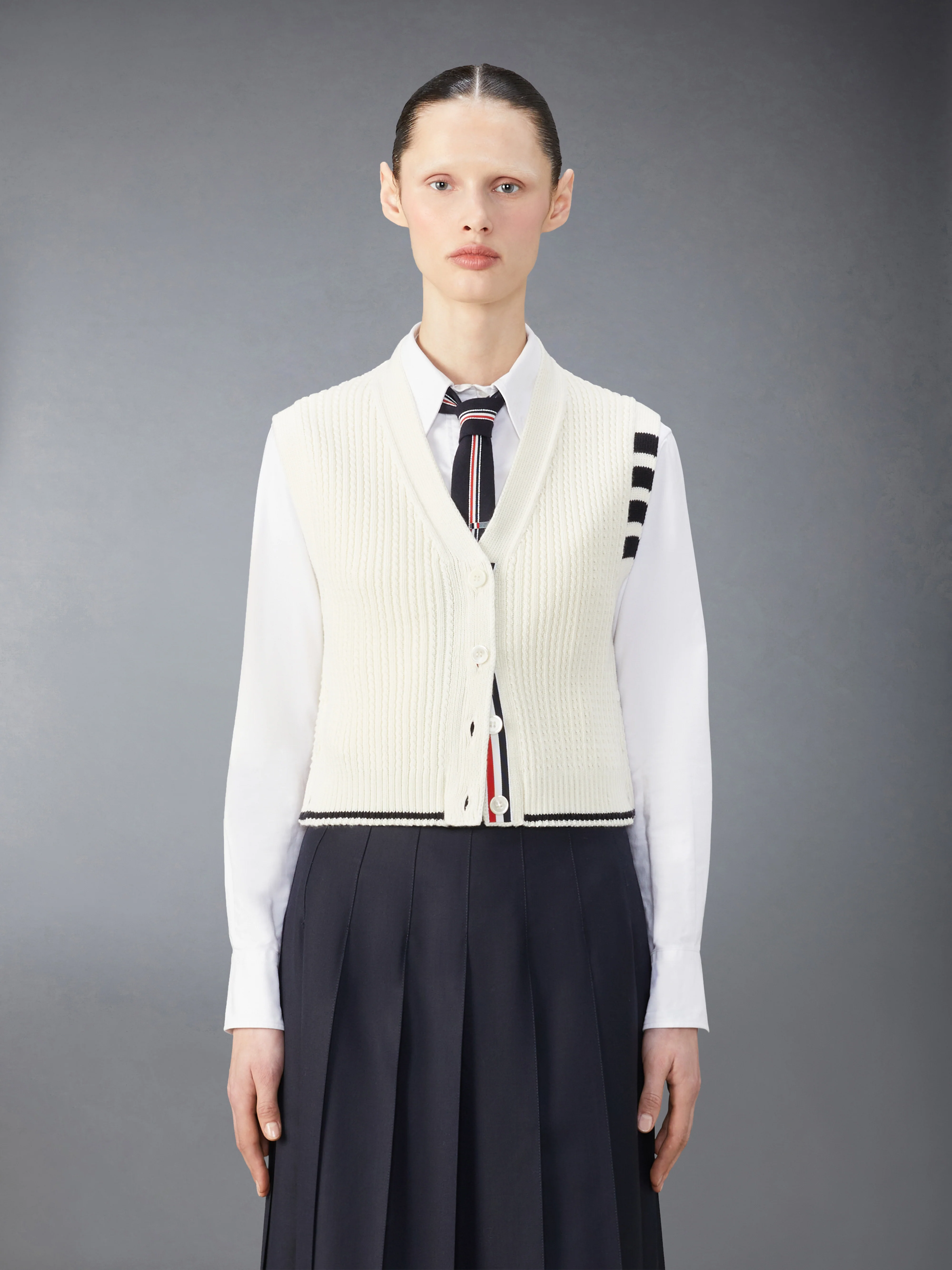 MERINO WOOL 4-BAR CROPPED CABLE CARDIGAN VEST