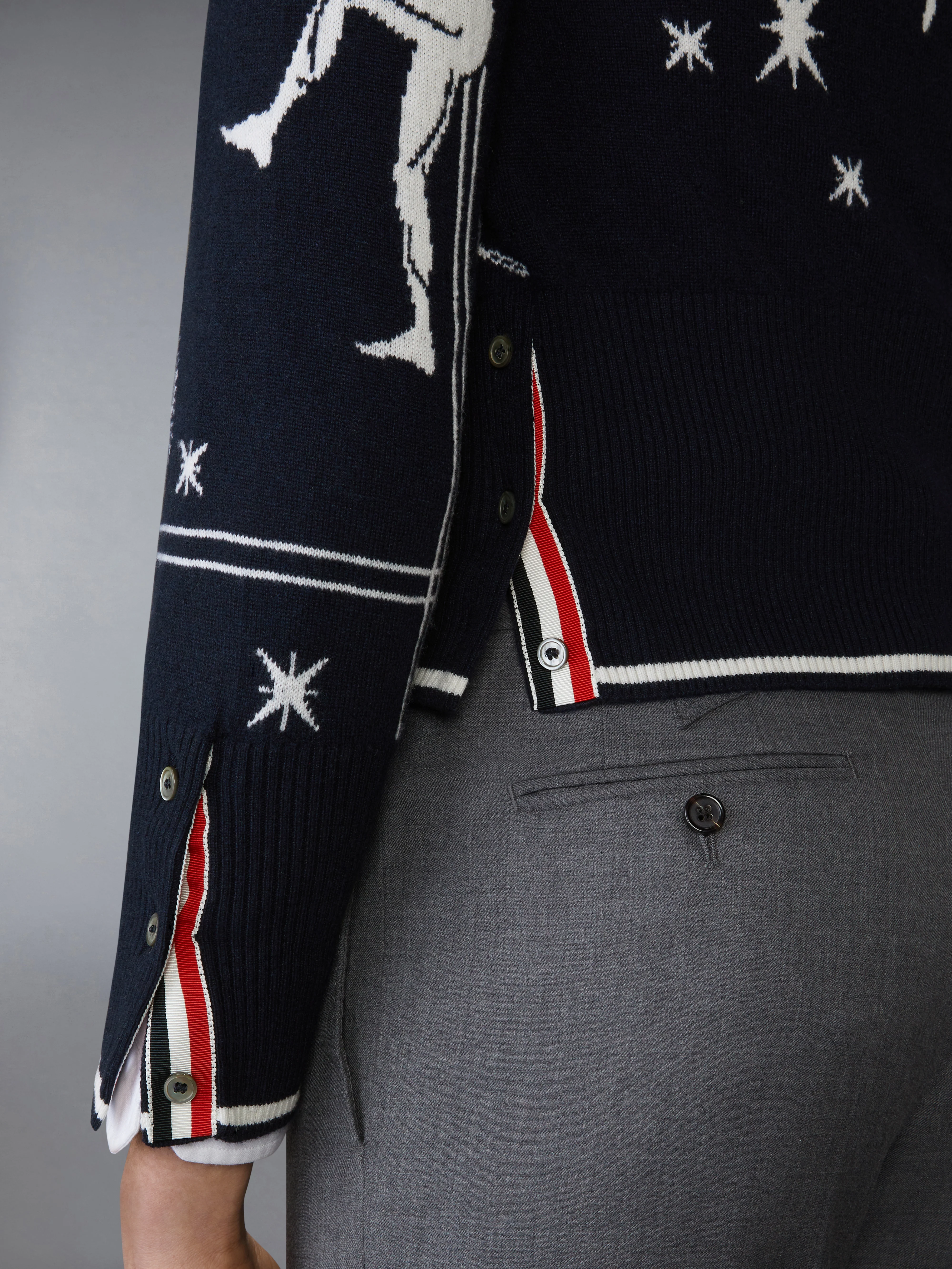 OLYMPIC CONSTELLATION CLASSIC CASHMERE V NECK CARDIGAN - Image 4