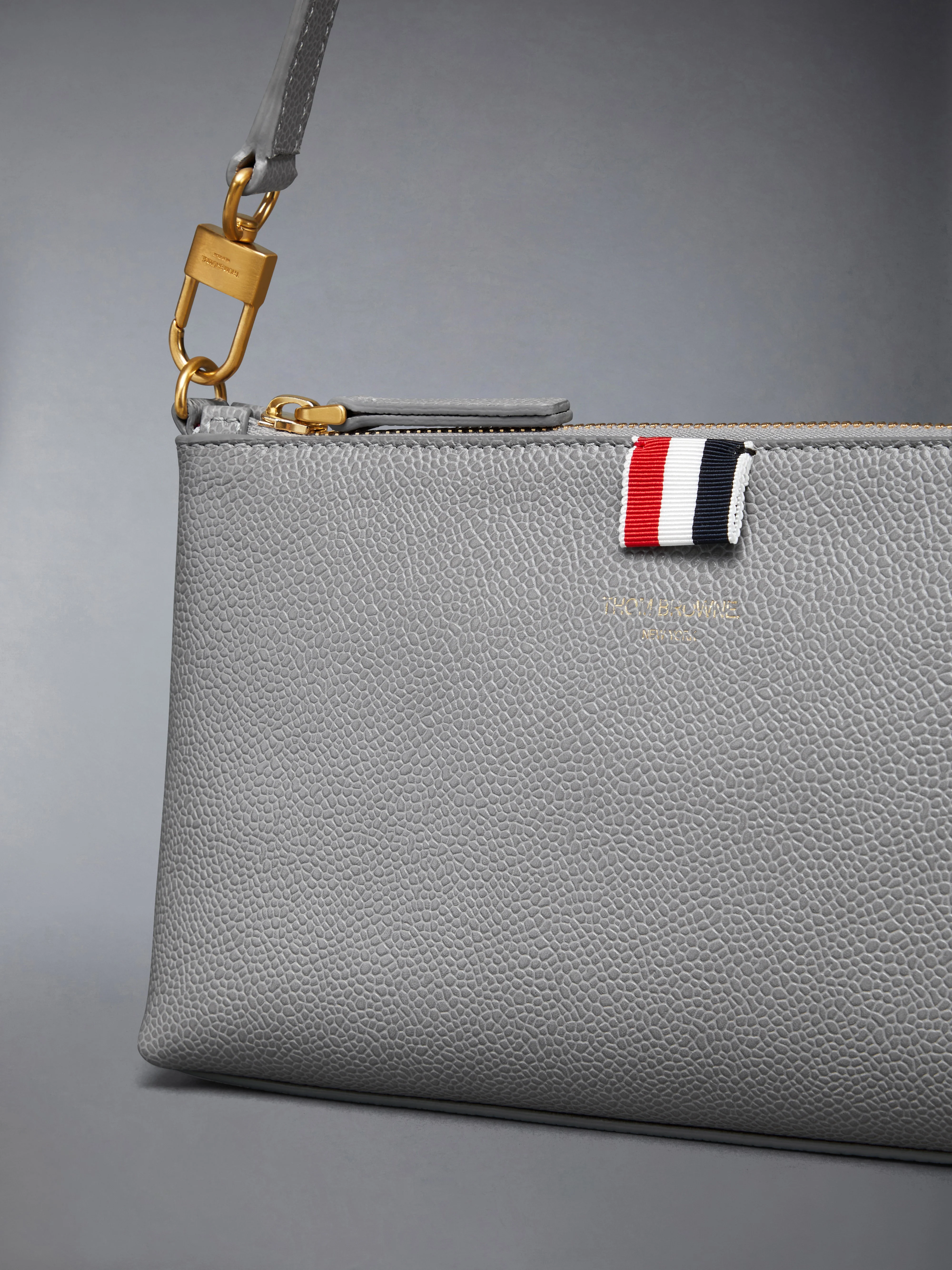 PEBBLE GRAIN ZIPPED MINI BAG - Image 6