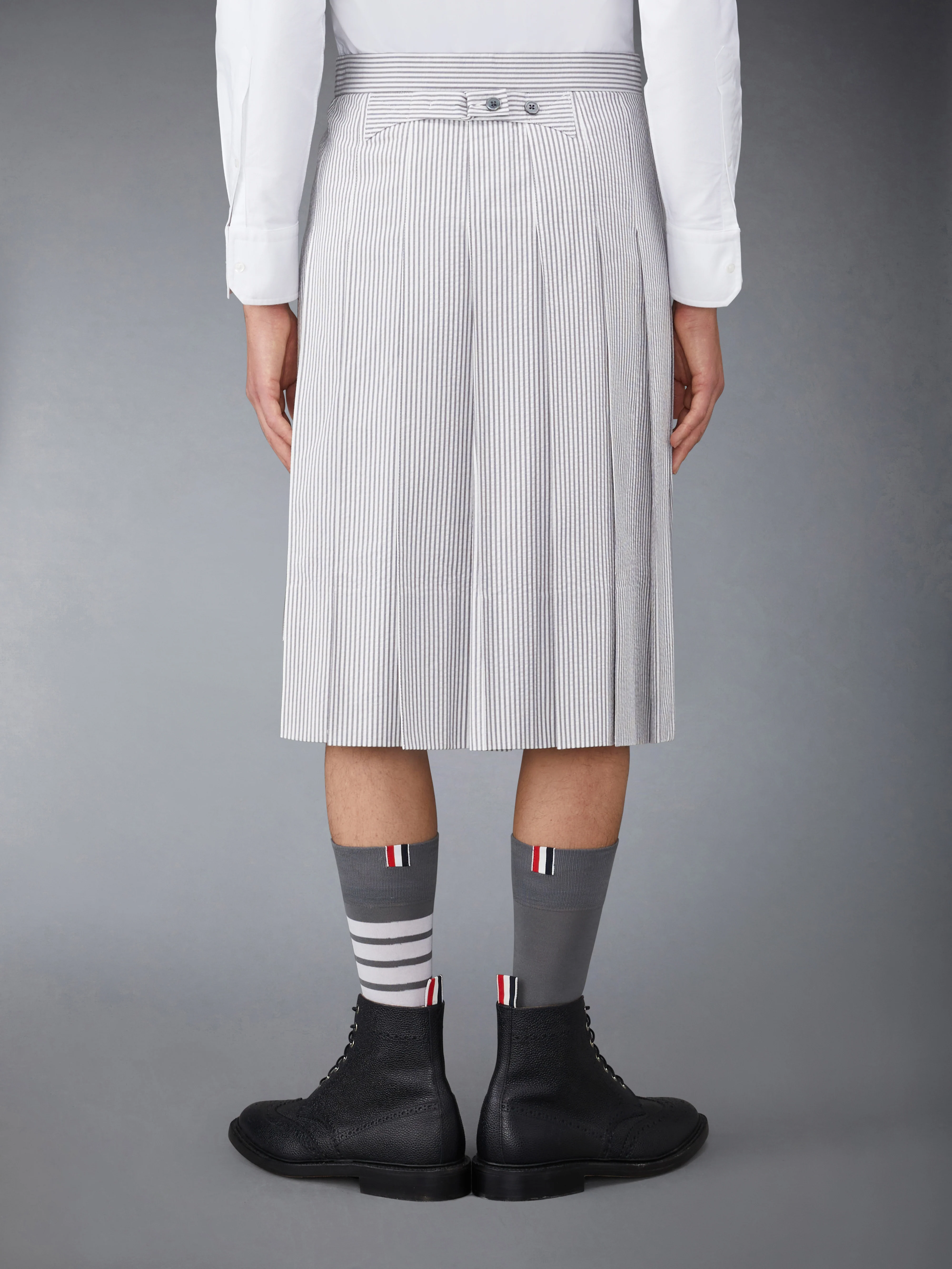 SEERSUCKER BACKSTRAP PLEATED SKIRT - Image 3