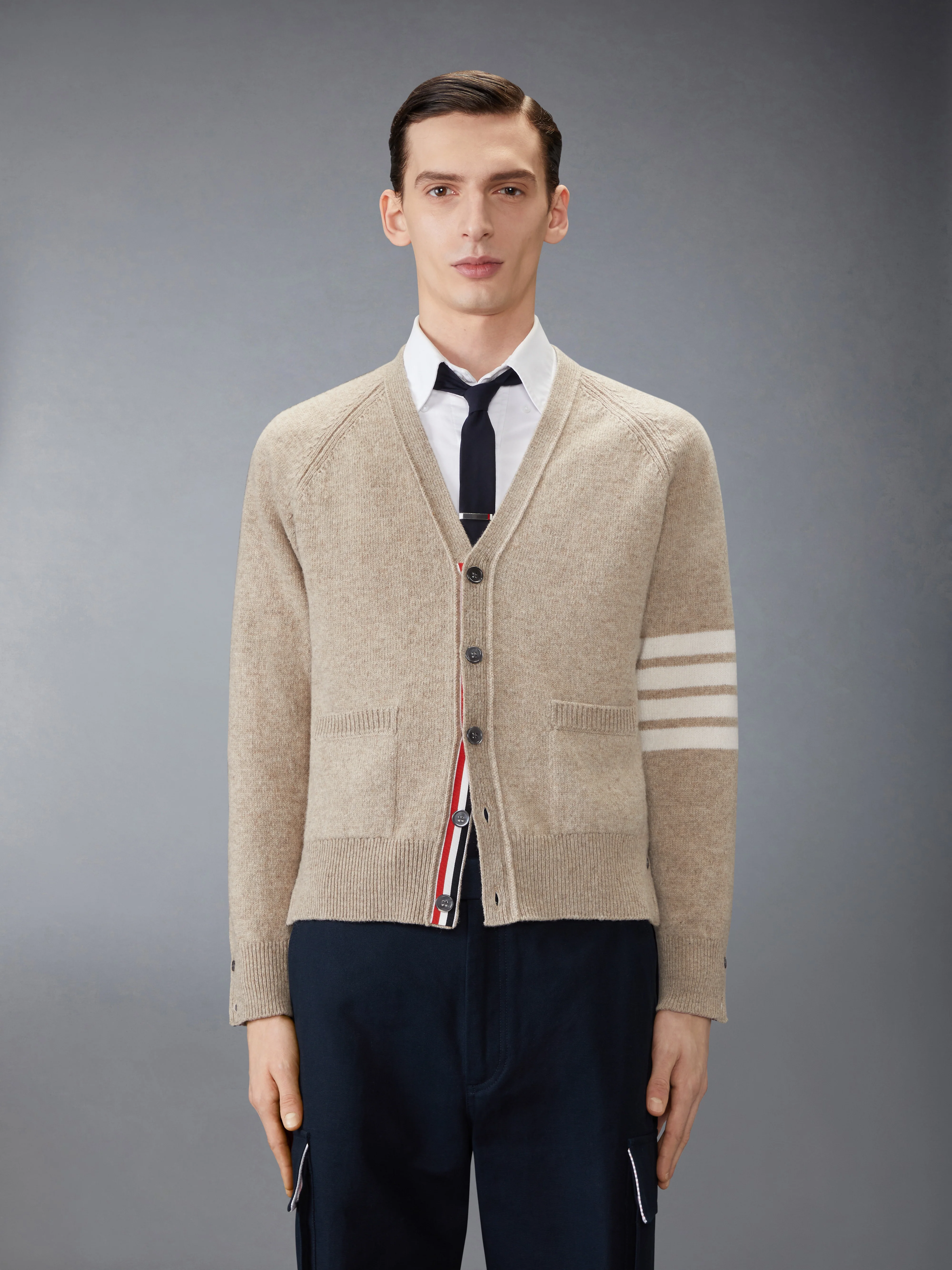 SHETLAND WOOL 4-BAR RELAXED FIT V NECK CARDIGAN