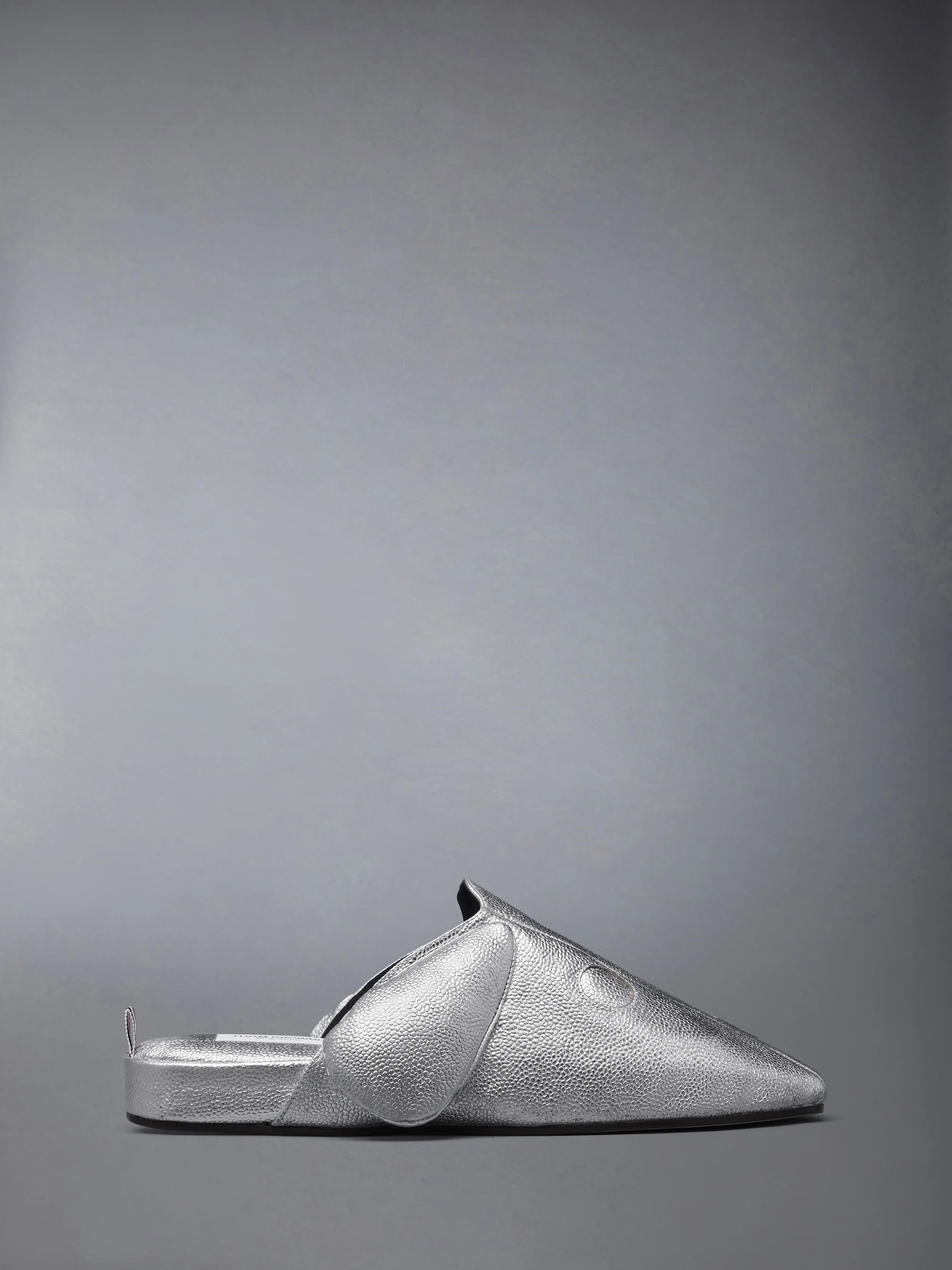 SILVER  HECTOR PEBBLE GRAIN SLIPPERS