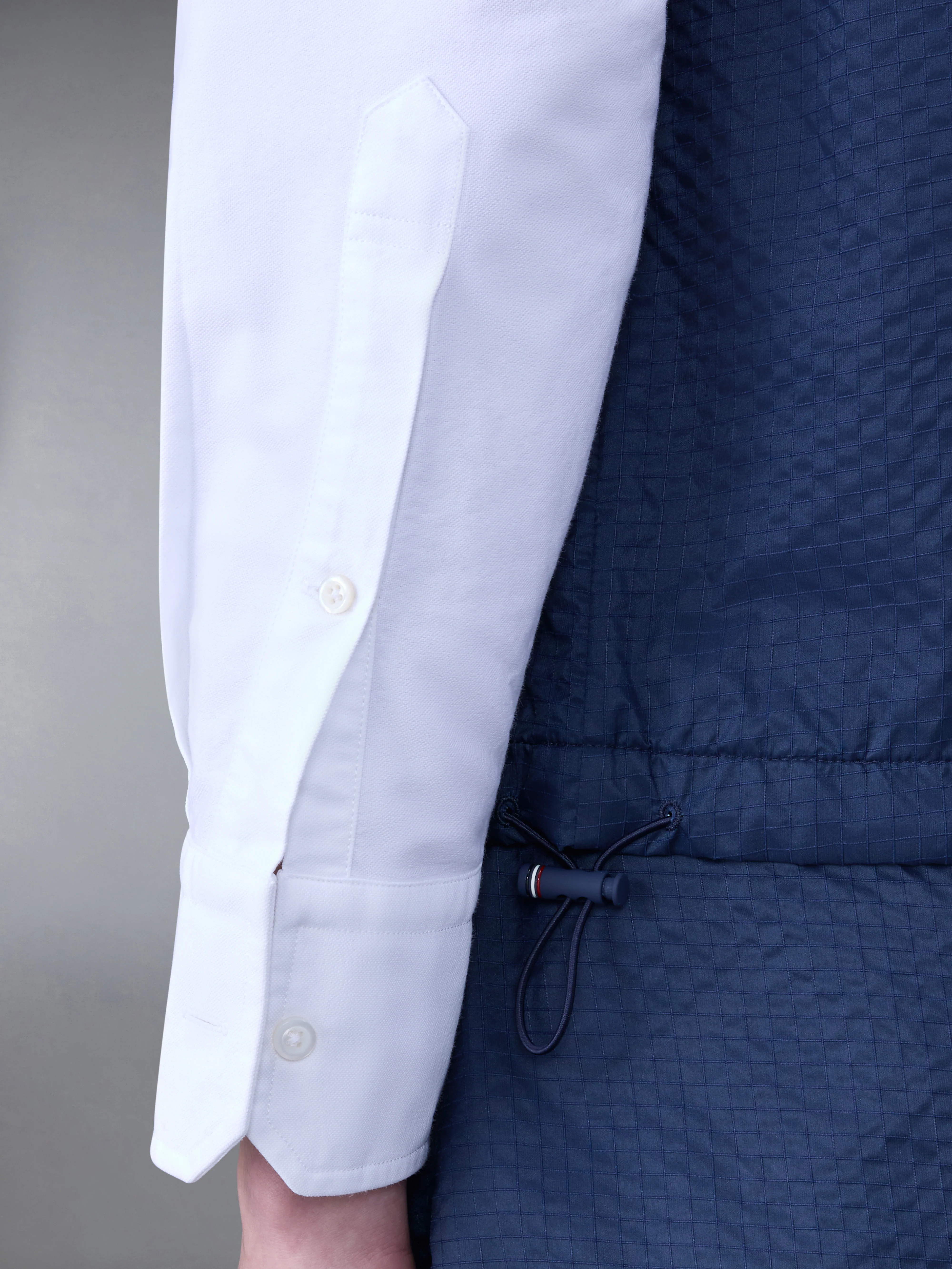 ULTRALIGHT RIPSTOP 4-BAR HOODED VEST - Image 5