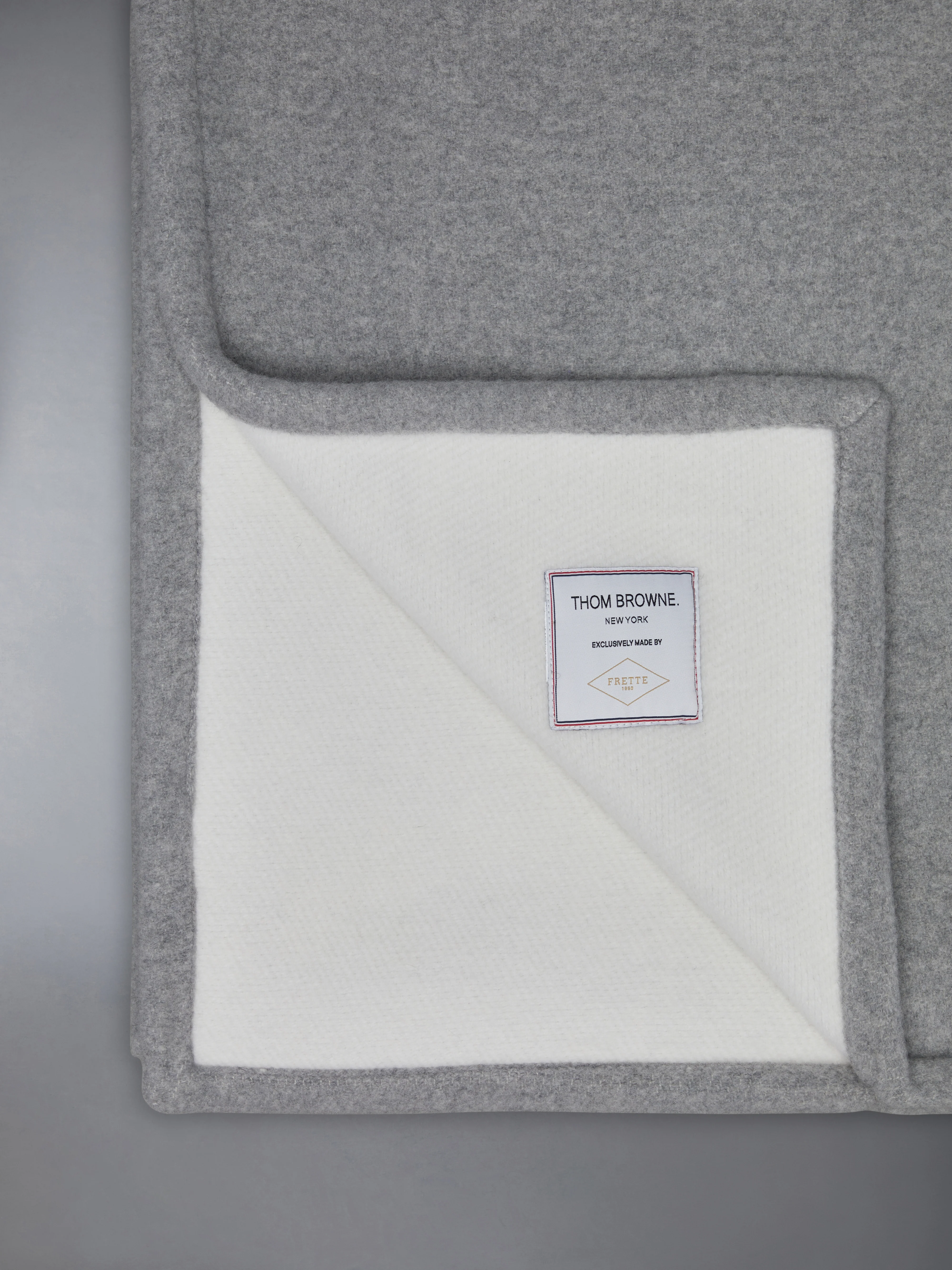 WOOL CASHMERE 4-BAR FRETTE BLANKET (LARGE) - Image 4